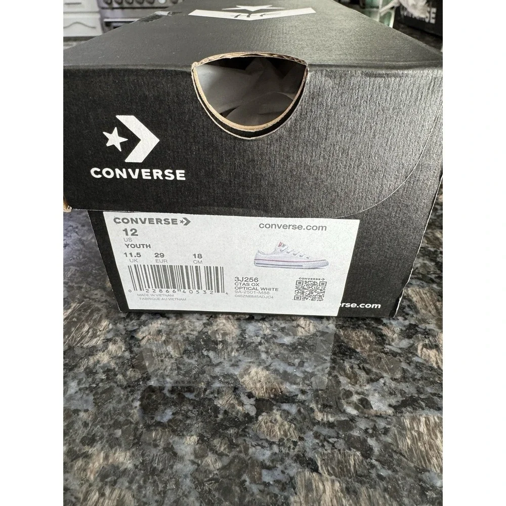Converse Chuck Taylor All Star Sneaker Size 12k Kids Shoes White  low  top‎ lace